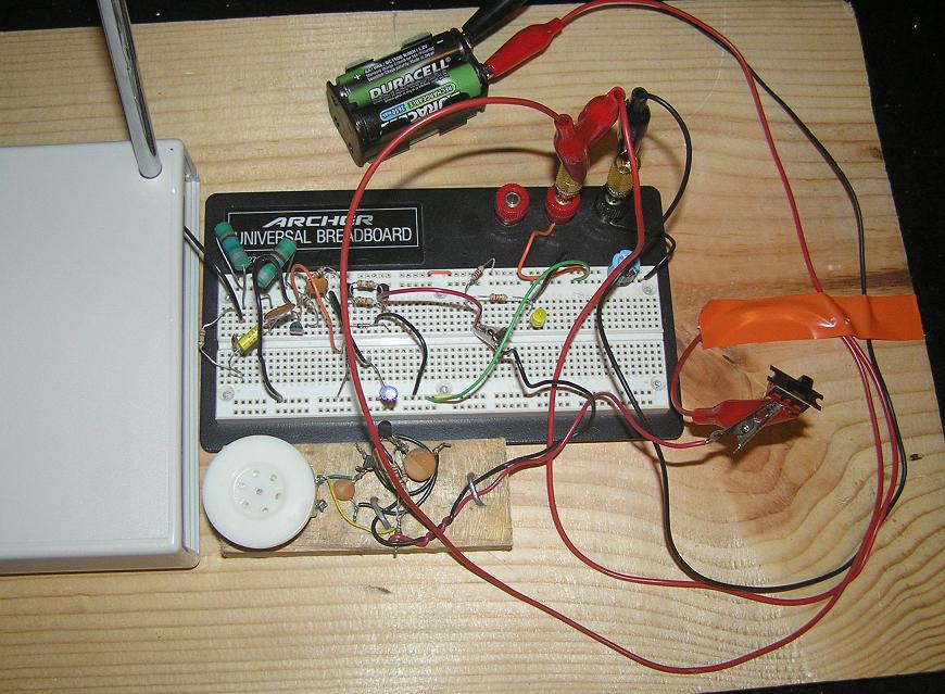 Prototype of lightning detector on breadboard